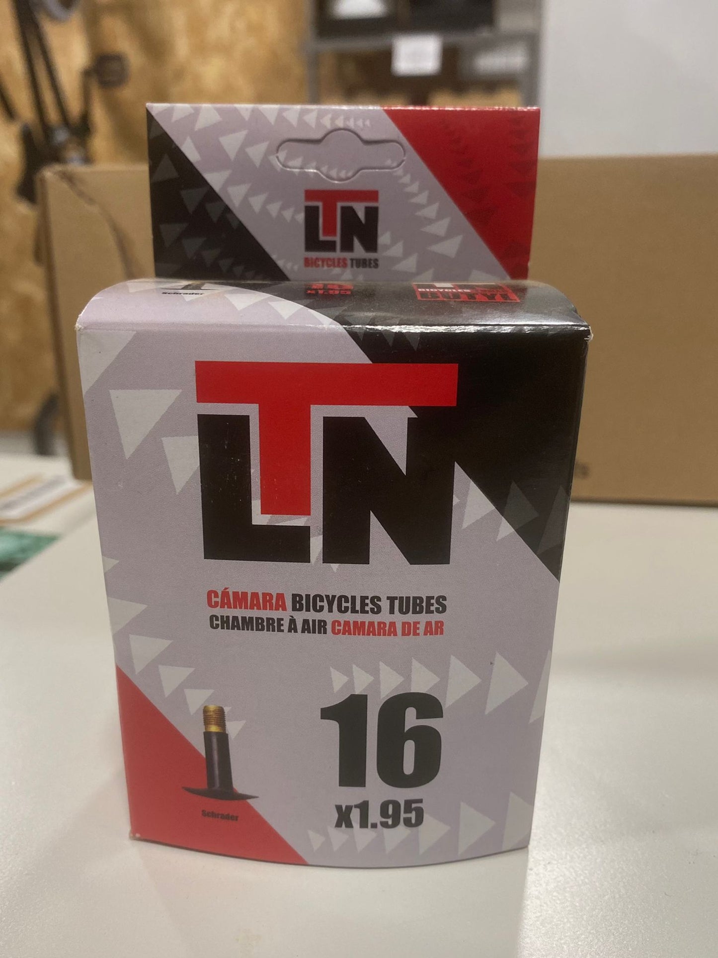 Cámara 16X1.95 V. Schrader Butylo LTN